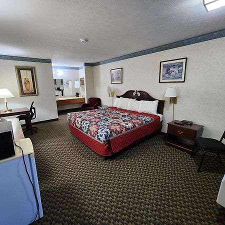 Americas Inn Bardstown Ngoại thất bức ảnh