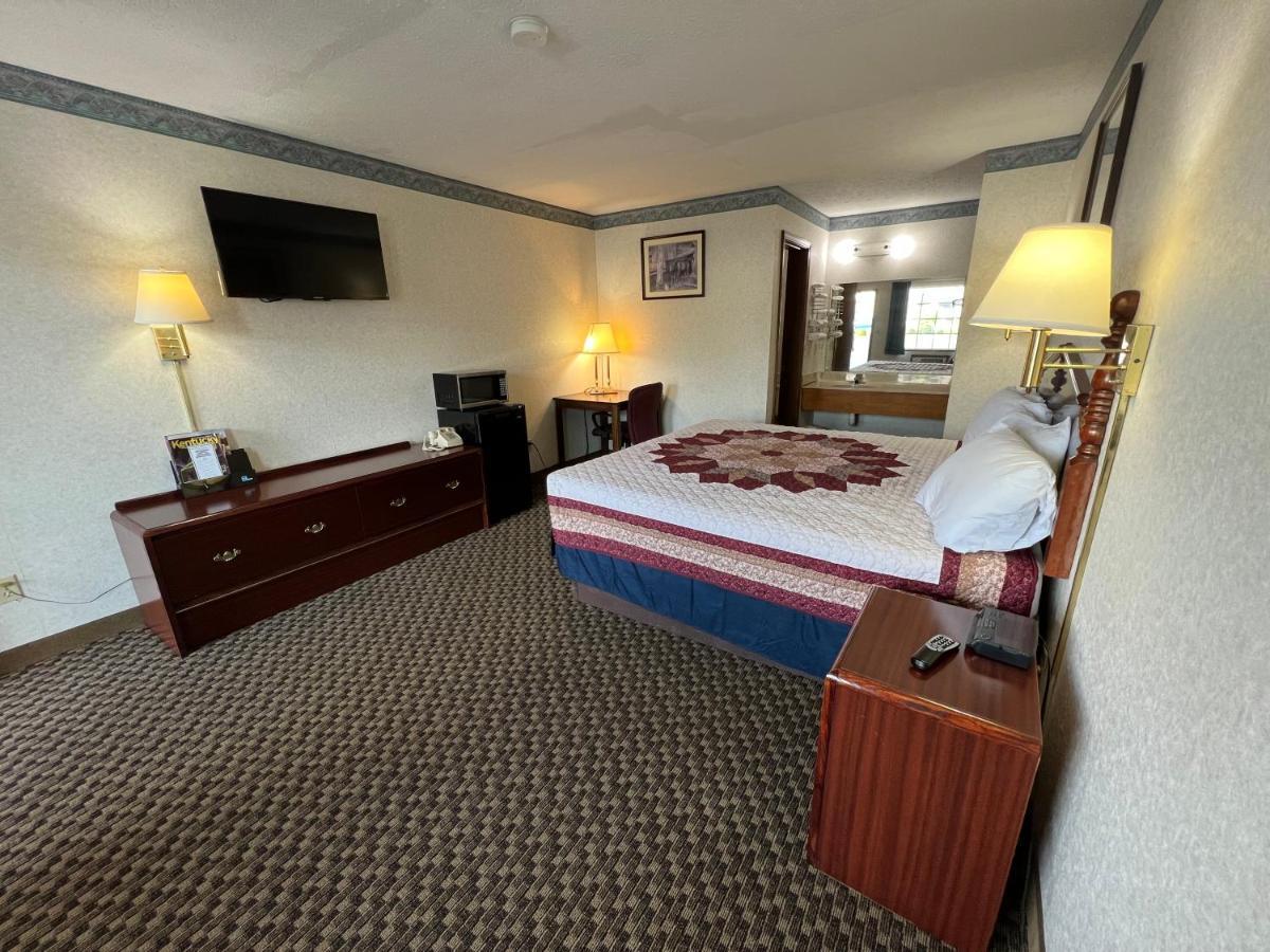 Americas Inn Bardstown Ngoại thất bức ảnh
