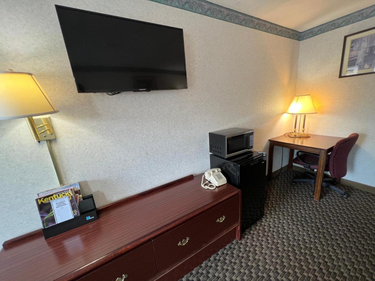 Americas Inn Bardstown Ngoại thất bức ảnh