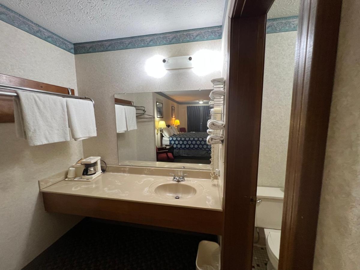 Americas Inn Bardstown Ngoại thất bức ảnh