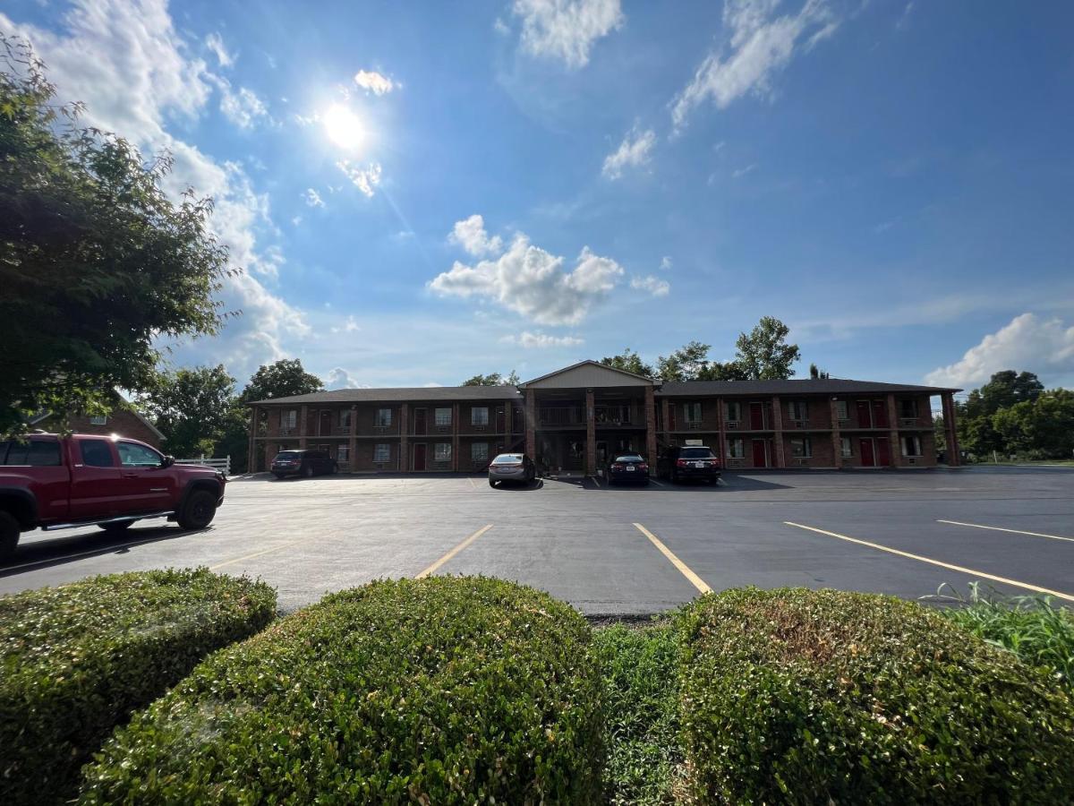 Americas Inn Bardstown Ngoại thất bức ảnh