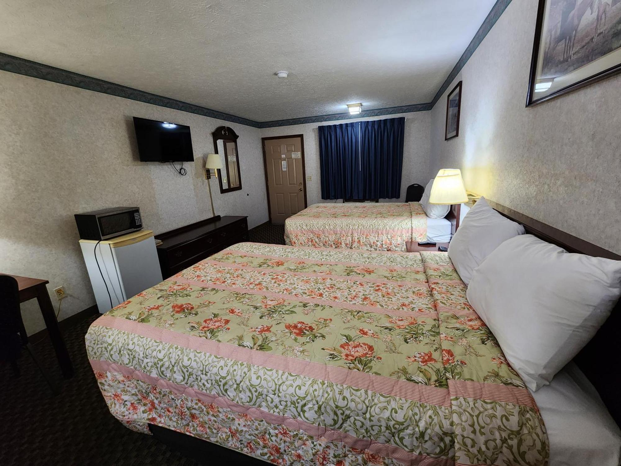 Americas Inn Bardstown Ngoại thất bức ảnh