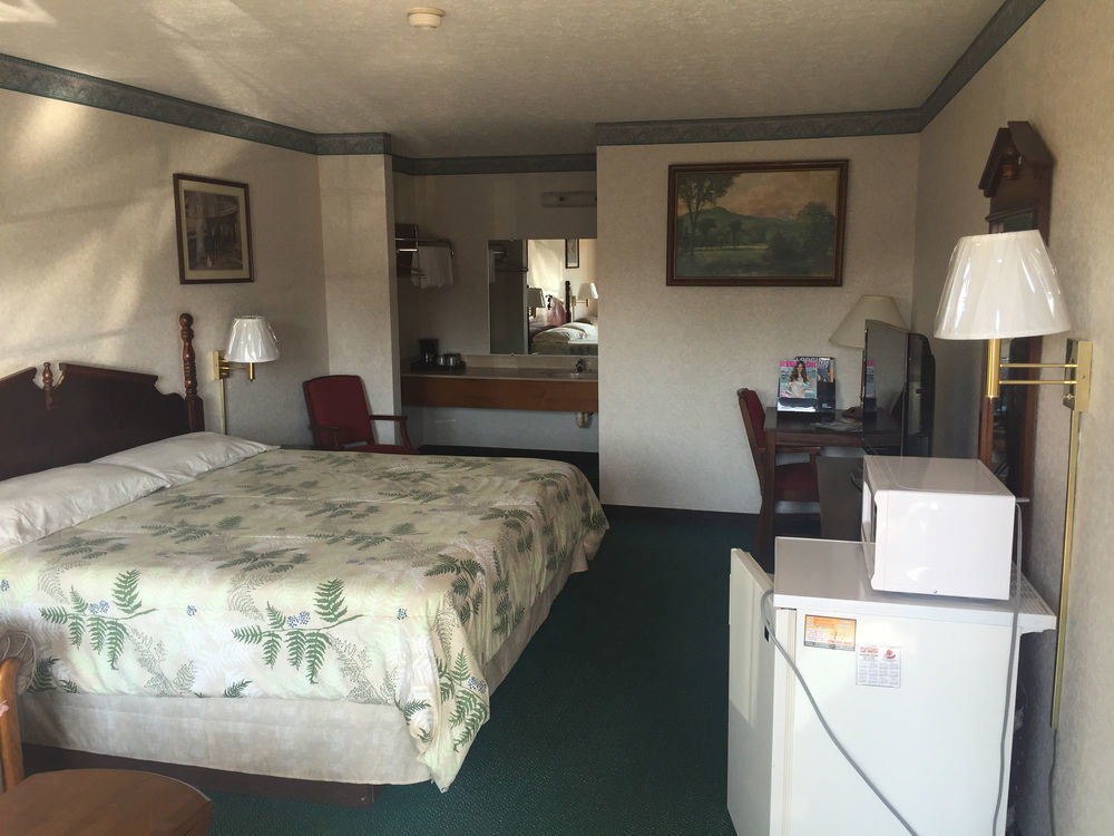 Americas Inn Bardstown Ngoại thất bức ảnh