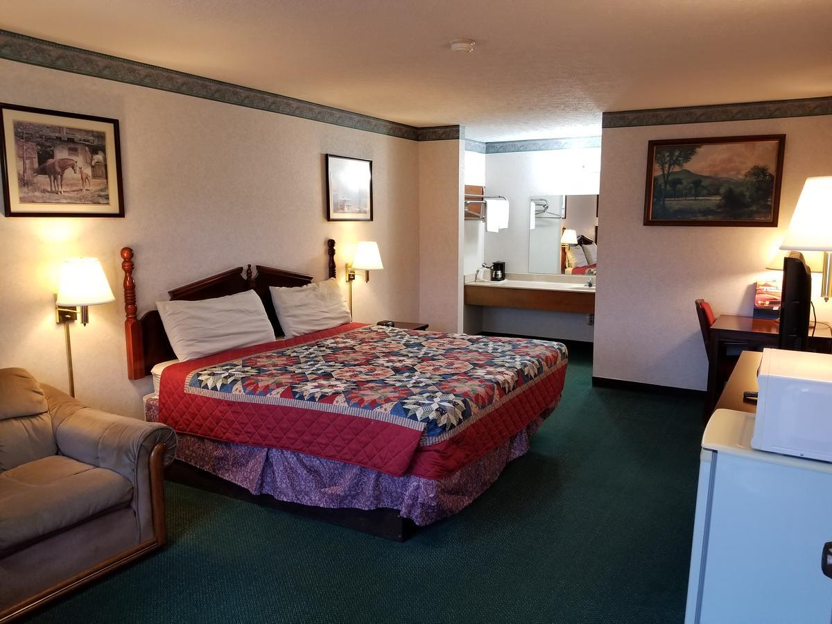 Americas Inn Bardstown Ngoại thất bức ảnh